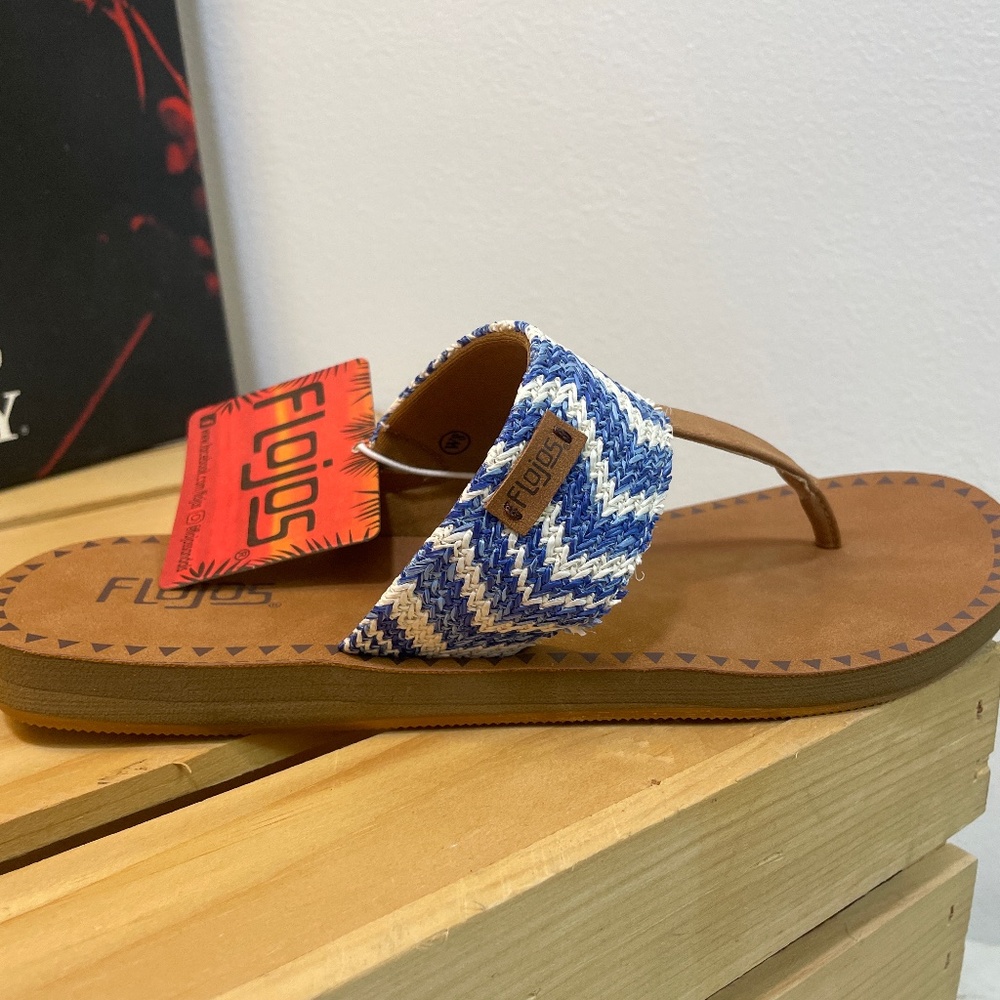 Flojos sandals